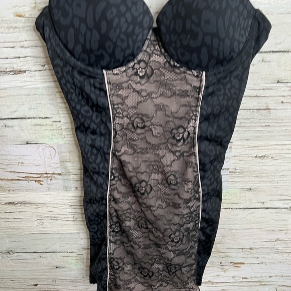 Bebe black lace mini dress size medium - Picture 3 of 9
